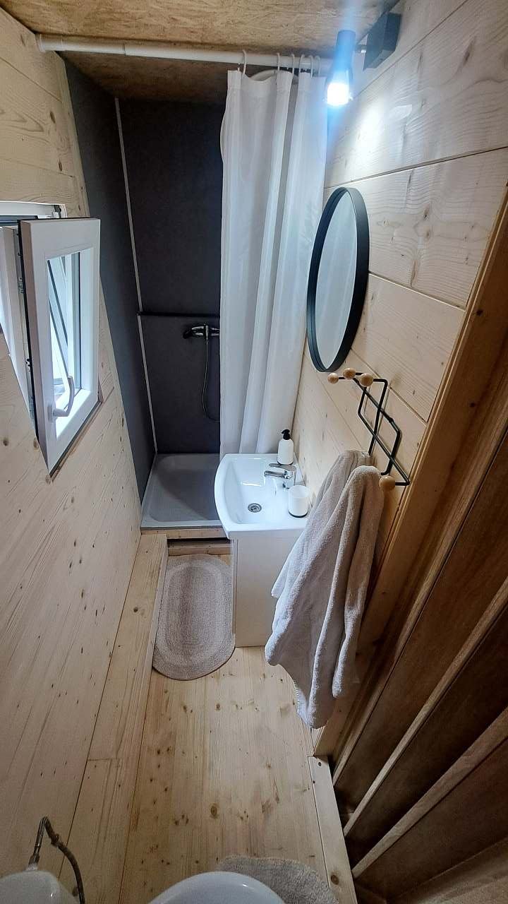 Tiny House, Koupelna